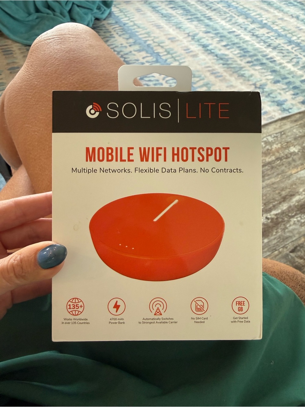 Solis Lite 4G LTE WiFi Mobile Hotspot/puck by SIMO